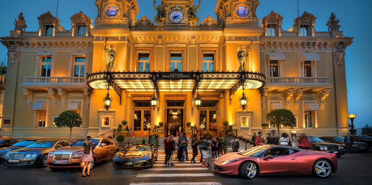 Nightlife in Monaco: A Guide for the Sophisticated Traveler